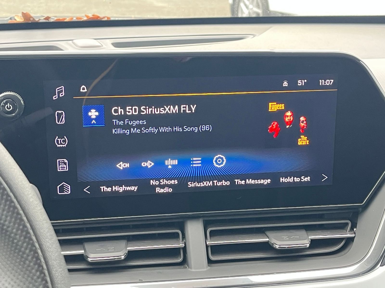 Used 2025 Chevrolet Trax LT image 21