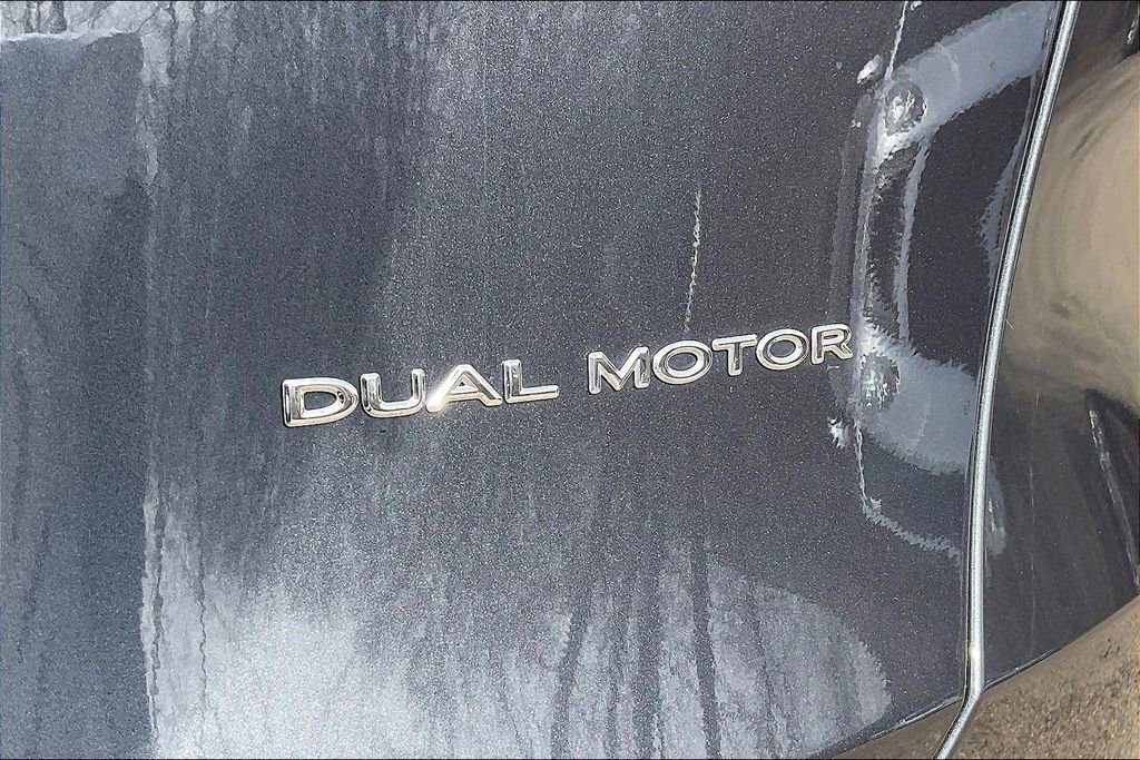 Used 2021 Tesla Model Y Long Range image 23