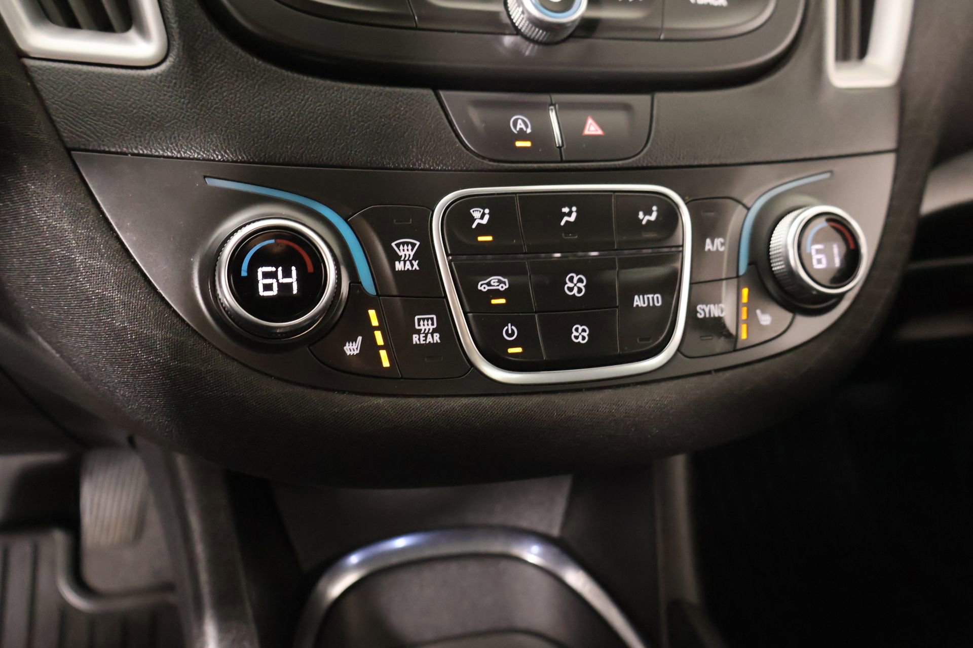 Used 2024 Chevrolet Malibu LT FWD image 7