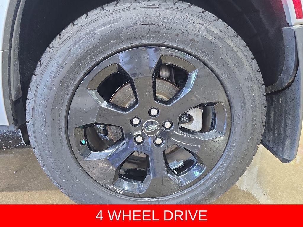 Used 2023 Land Rover Defender 110 S AWD/4WD image 34