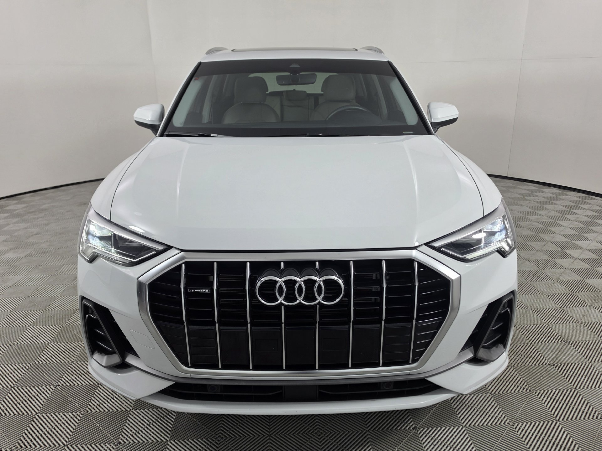 Used 2025 Audi Q3 2.0T Premium AWD/4WD image 36