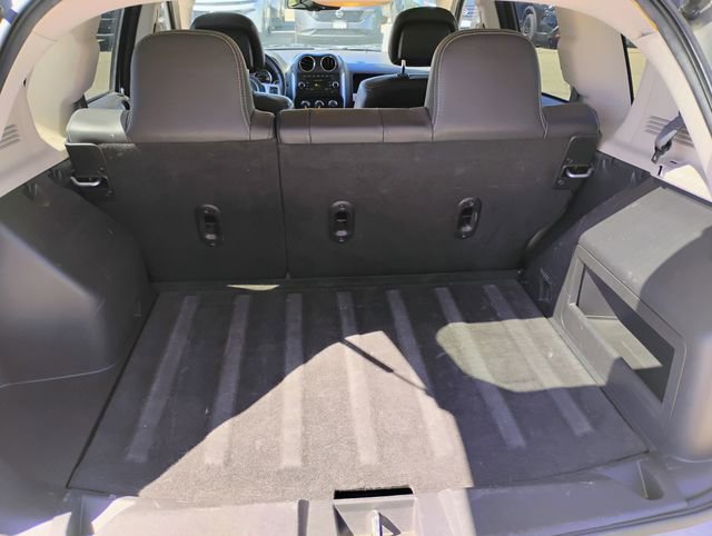 Used 2016 Jeep Compass Latitude AWD/4WD image 9