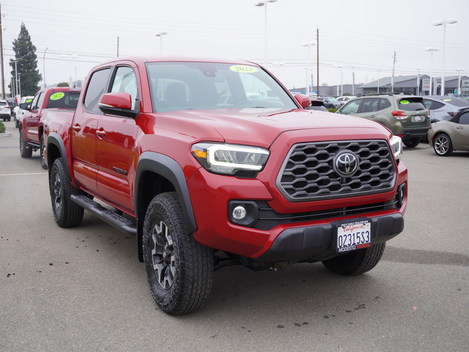 Used 2023 Toyota Tacoma TRD Off-Road image 1