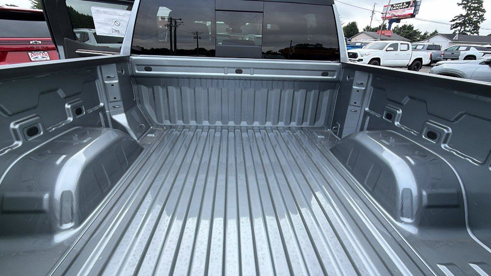 New 2026 Chevrolet Silverado 1500 LT w/ Z71 Off-Road Package AWD/4WD image 14
