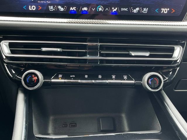 New 2026 Chevrolet Traverse High Country image 32