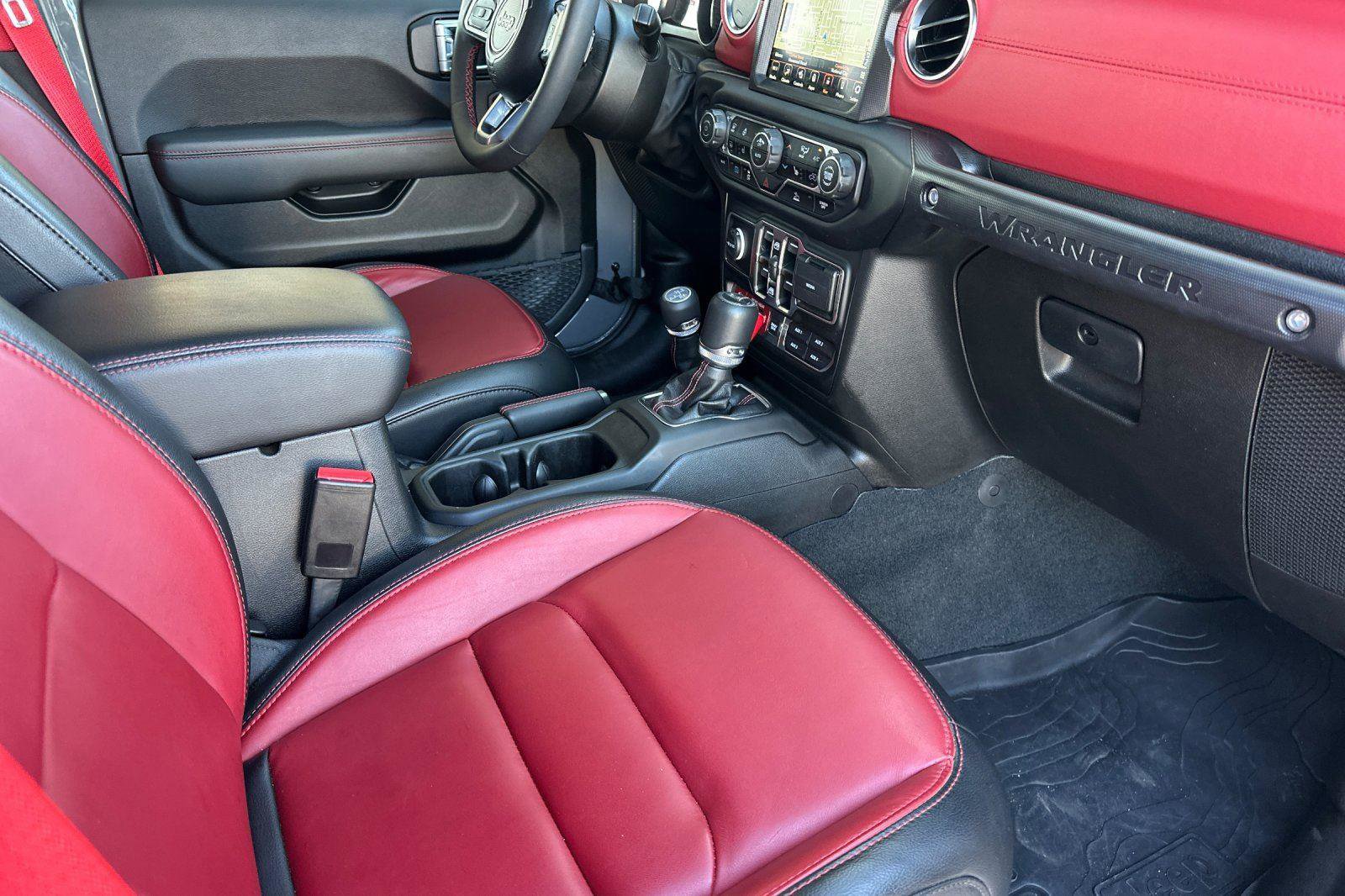 Used 2023 Jeep Wrangler Unlimited Rubicon 4xe image 17