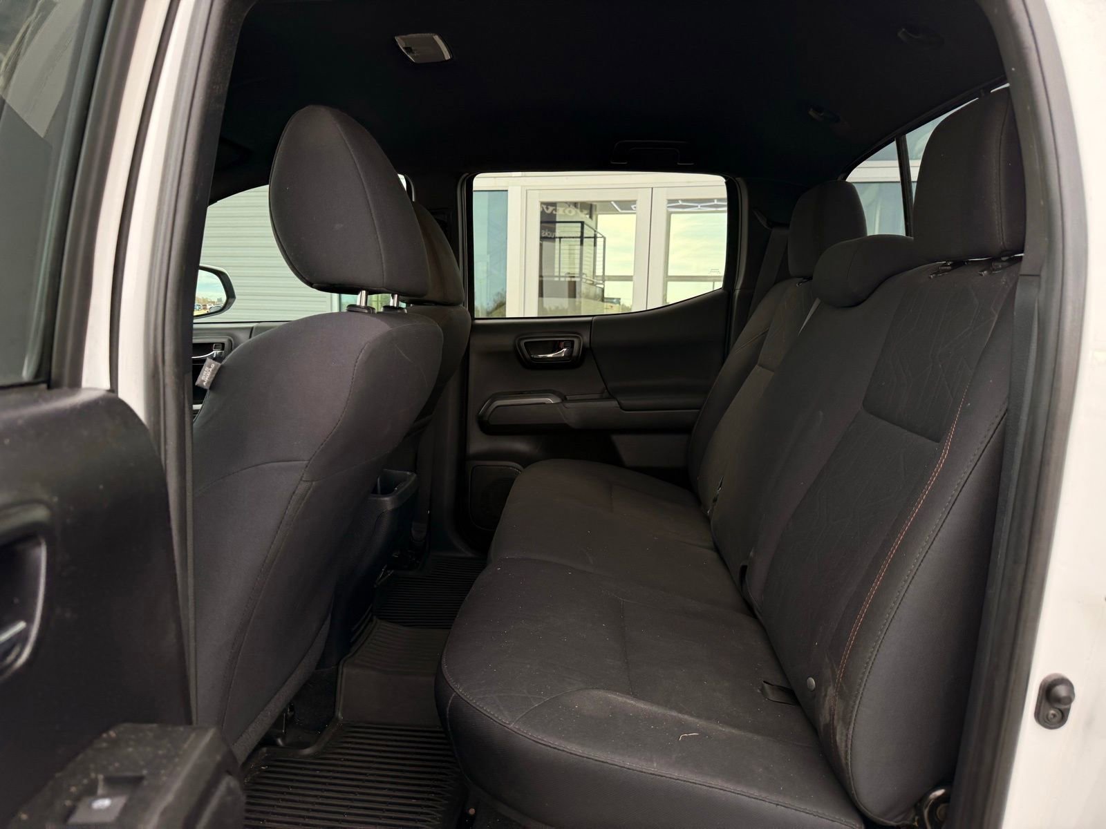 Used 2019 Toyota Tacoma TRD Off-Road image 27