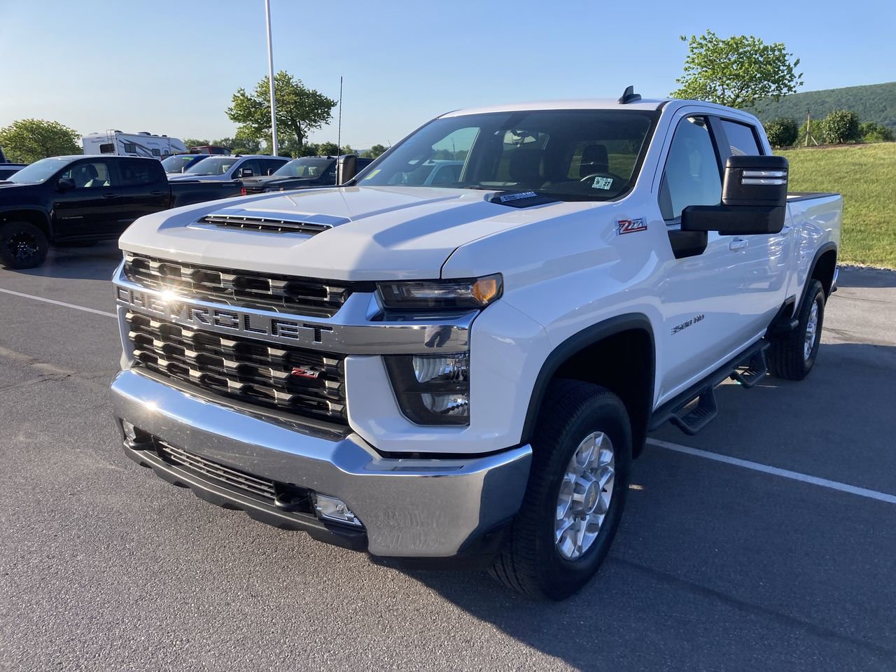 Used 2022 Chevrolet Silverado 3500 LT w/ Convenience Package AWD/4WD video 3
