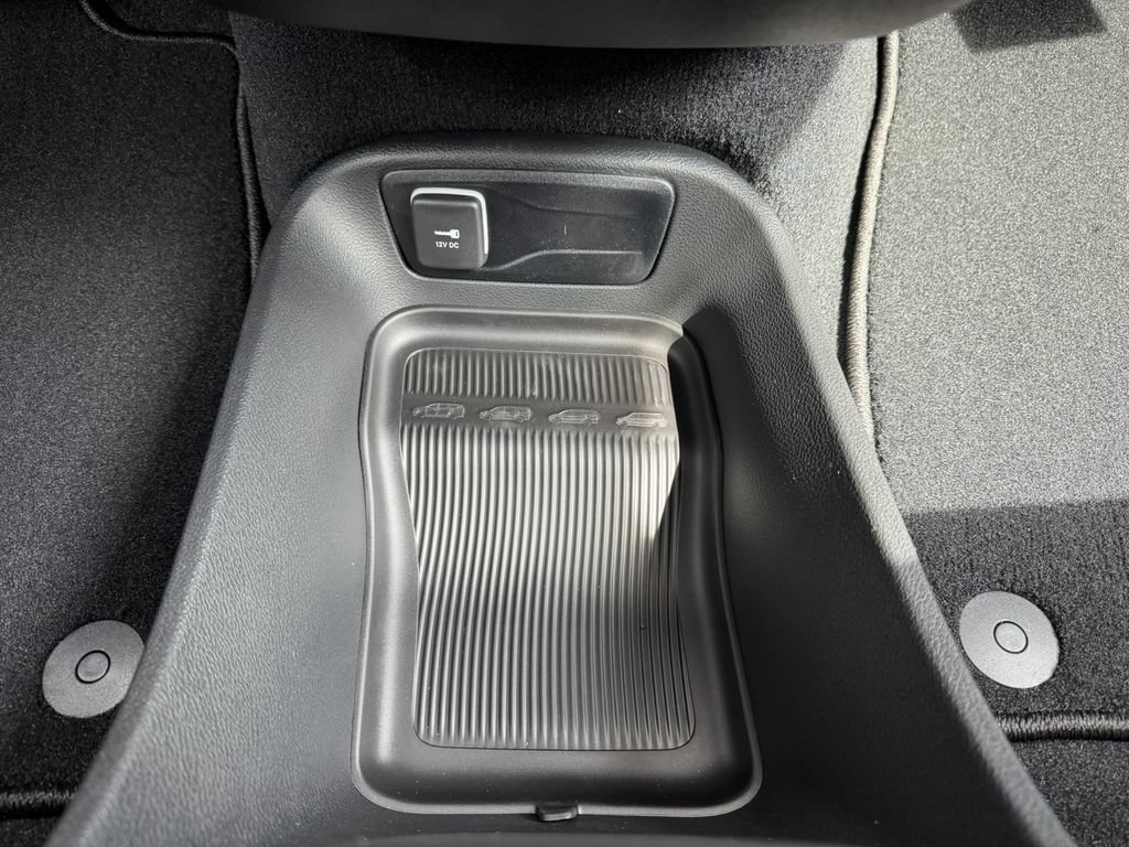 New 2026 Chrysler Pacifica Select w/ S Appearance Package FWD image 27
