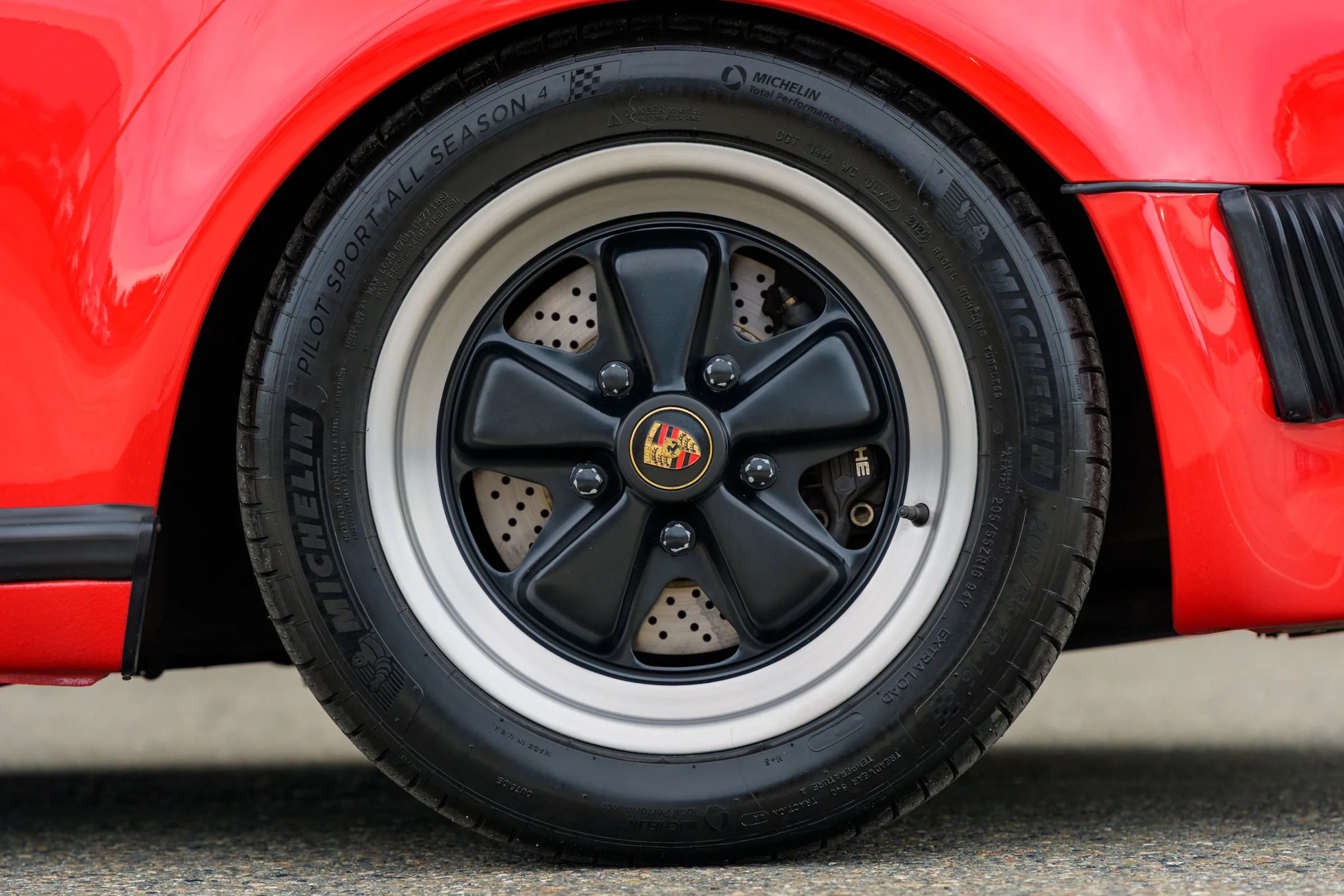 Used 1989 Porsche 911 Carrera RWD image 93