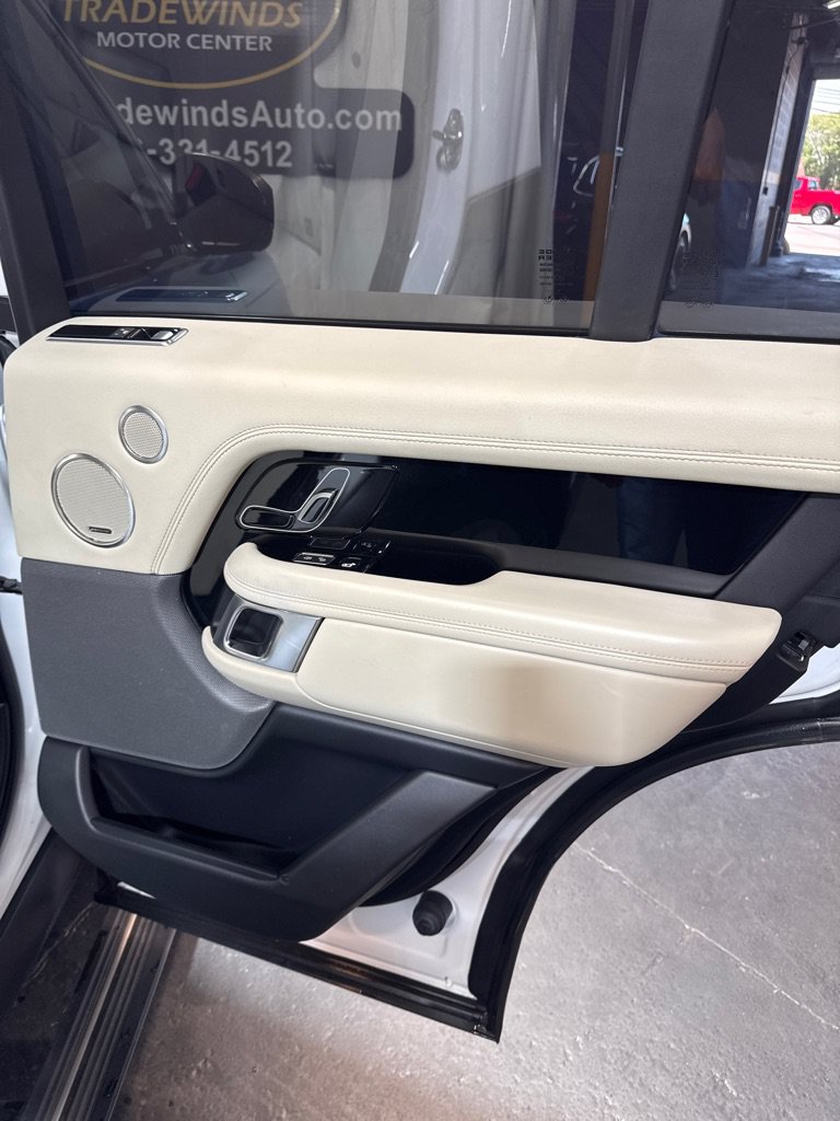 Used 2019 Land Rover Range Rover HSE AWD/4WD image 21
