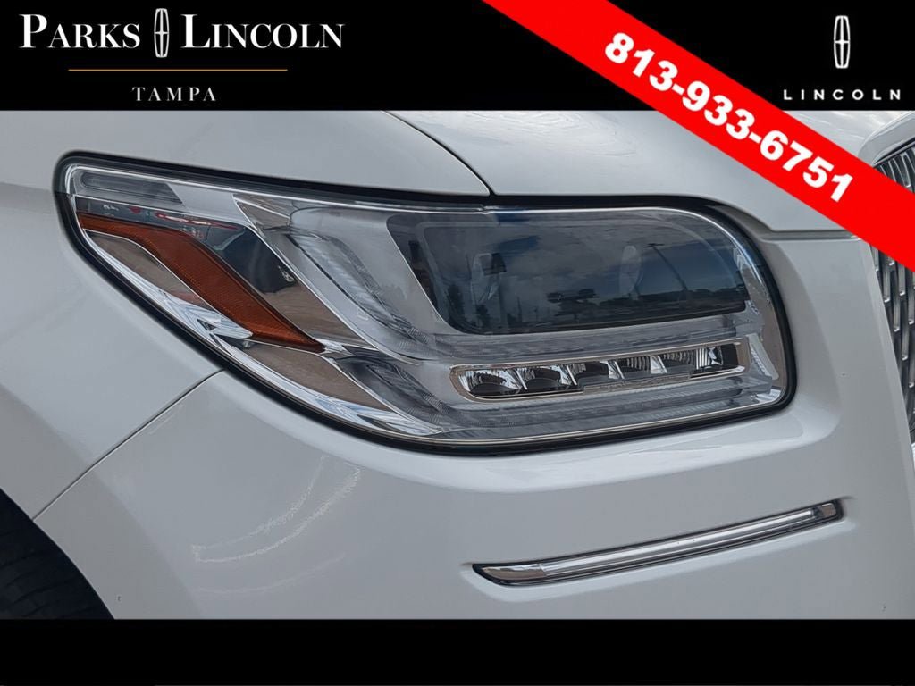 Used 2021 Lincoln Navigator Reserve w/ Luxury Package AWD/4WD image 6