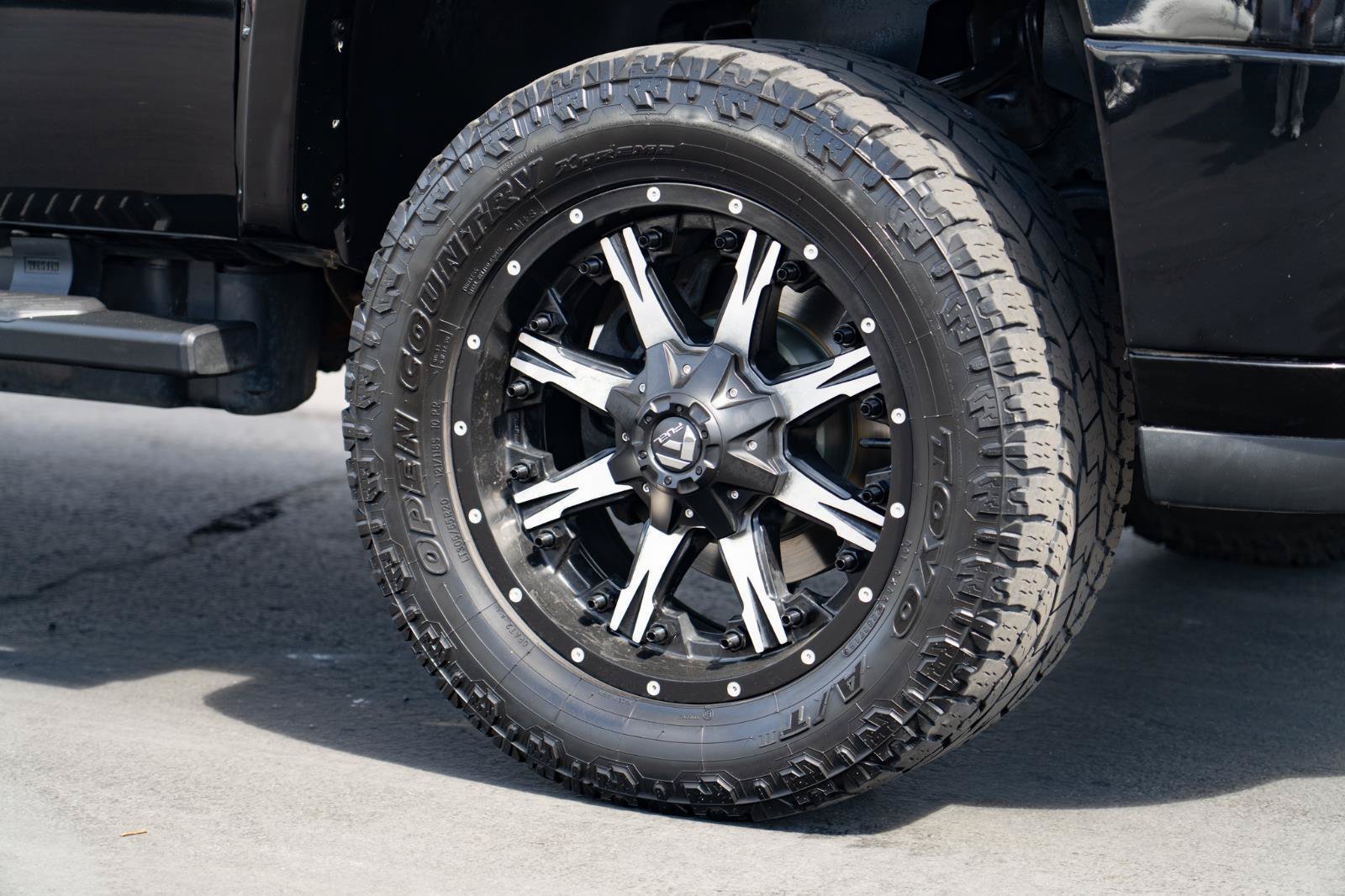 Used 2013 Chevrolet Silverado 2500 LTZ AWD/4WD image 8