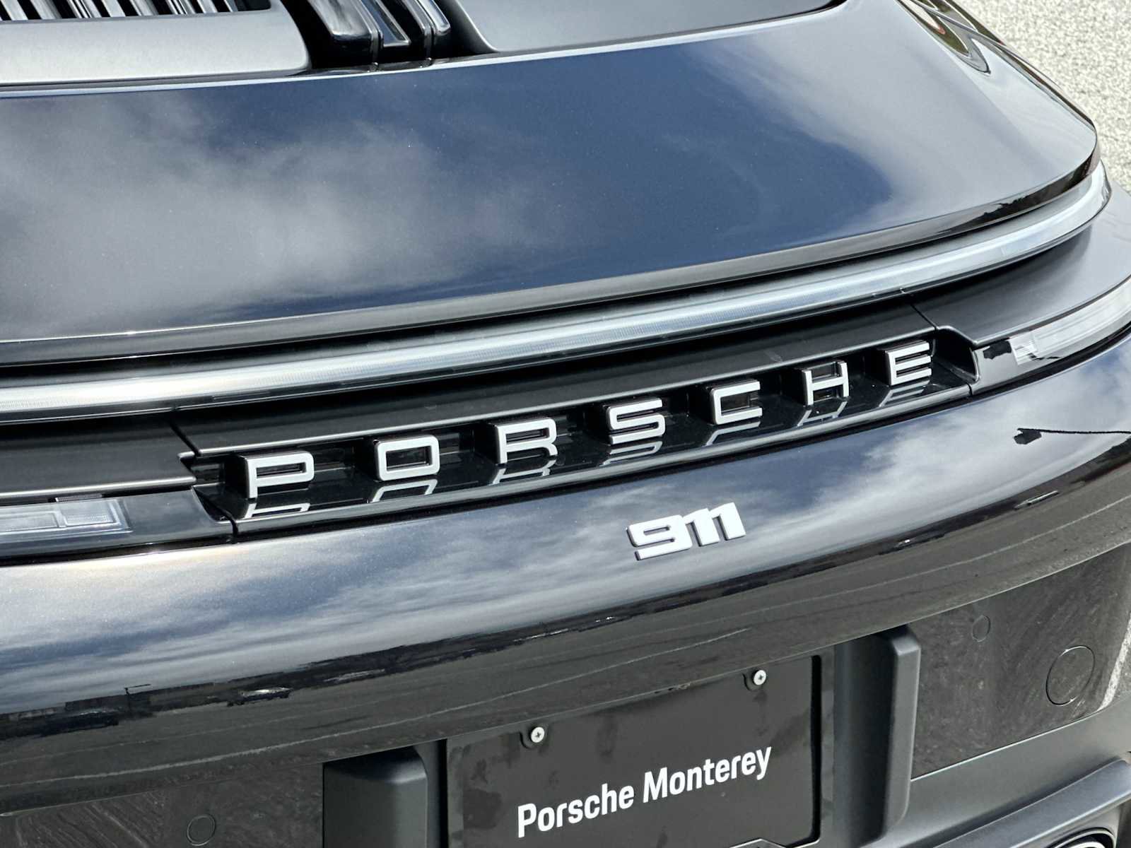 Certified 2025 Porsche 911 Carrera RWD image 25