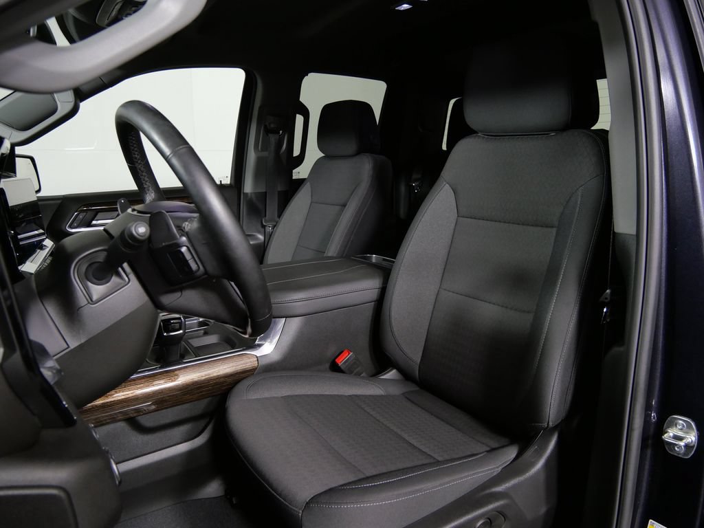 Used 2025 GMC Sierra 1500 Elevation w/ Preferred Package AWD/4WD image 14