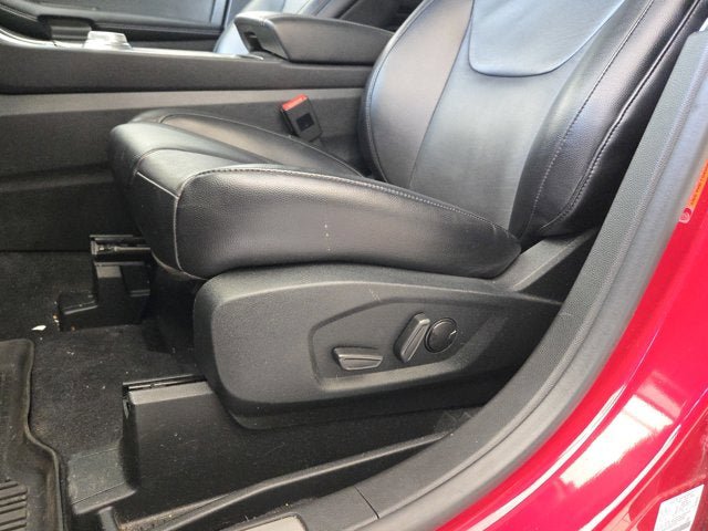 Used 2022 Ford Edge Titanium AWD/4WD image 21