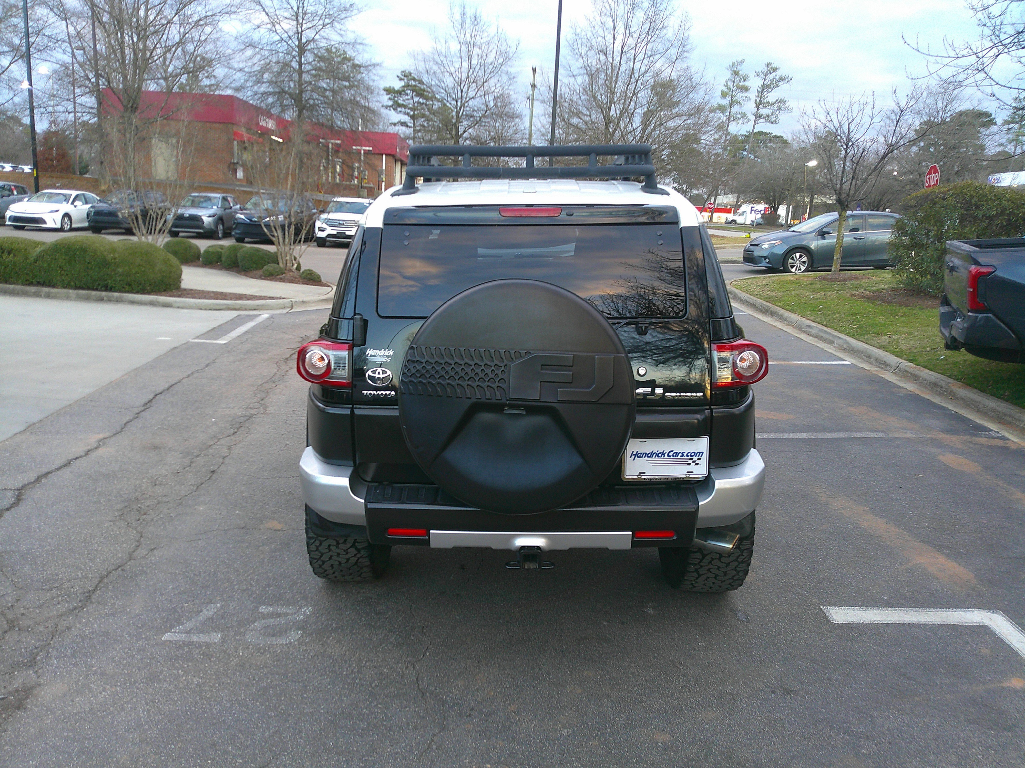 Used 2014 Toyota FJ Cruiser 4WD w/ Convenience Package image 10