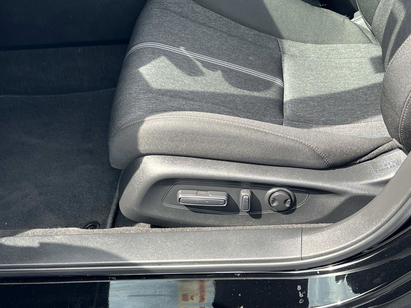 Certified 2025 Honda Accord Sport image 19