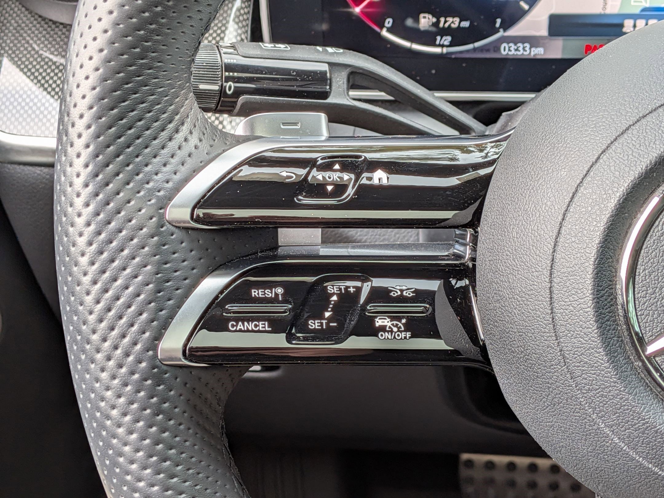 Certified 2024 Mercedes-Benz GLC 300 300 4MATIC Coupe image 19