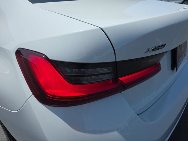 Used 2025 BMW 330i xDrive Sedan AWD/4WD image 35