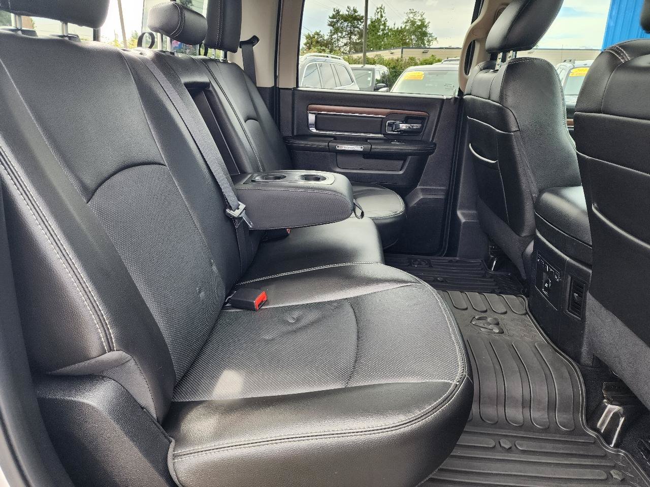 Used 2014 RAM 1500 Laramie w/ Convenience Group AWD/4WD image 26