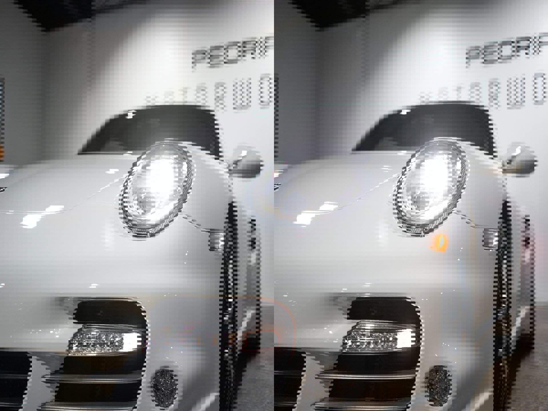 Used 2013 Porsche 911 Turbo S image 23