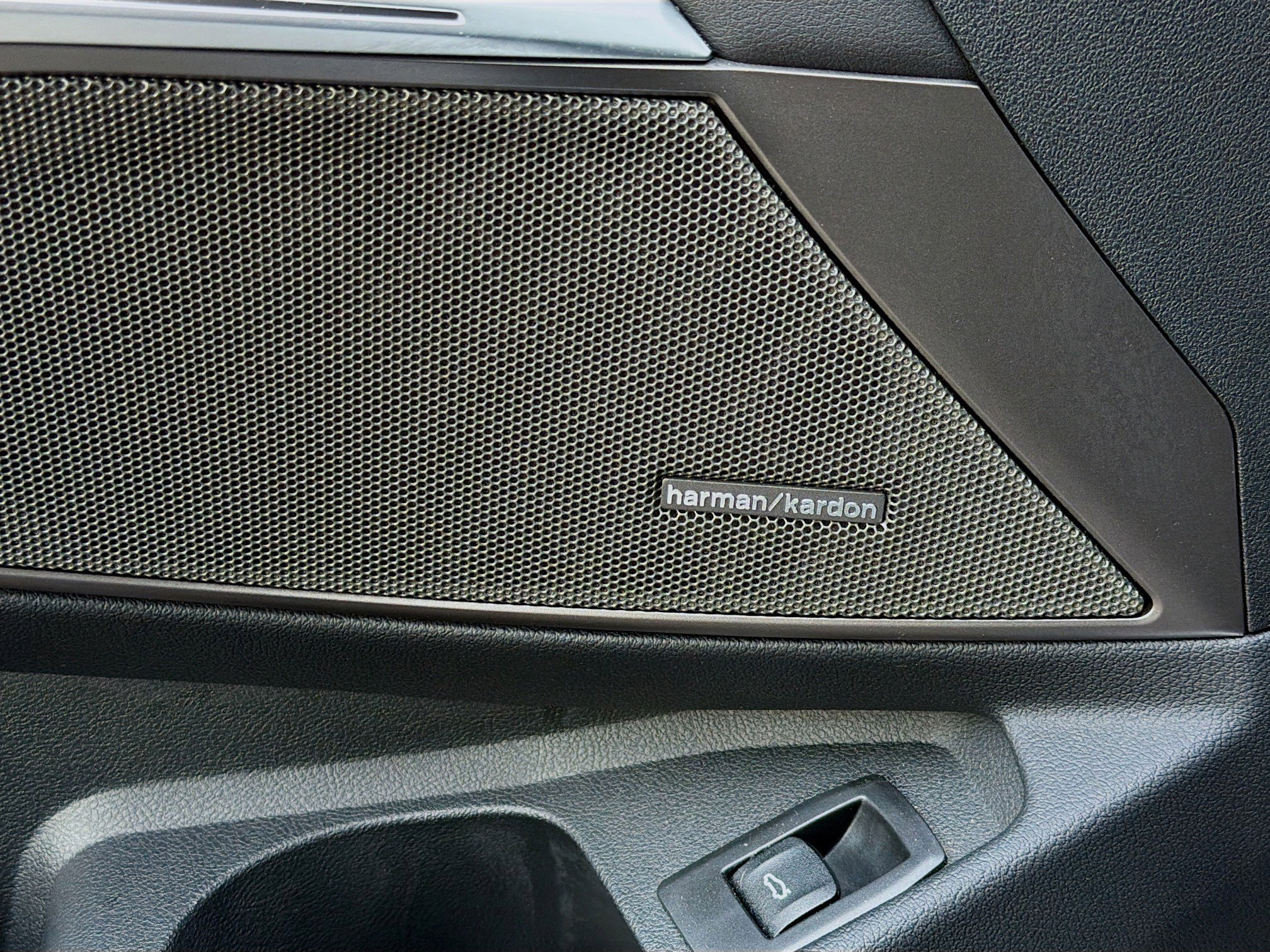 Used 2023 BMW M3 Competition image 23