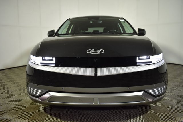 Used 2022 Hyundai Ioniq 5 Limited w/ Cargo Package image 2