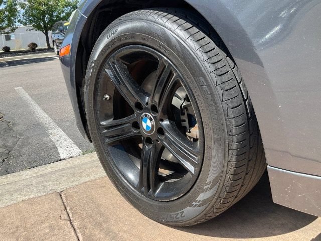 Used 2015 BMW 320i Sedan RWD image 28