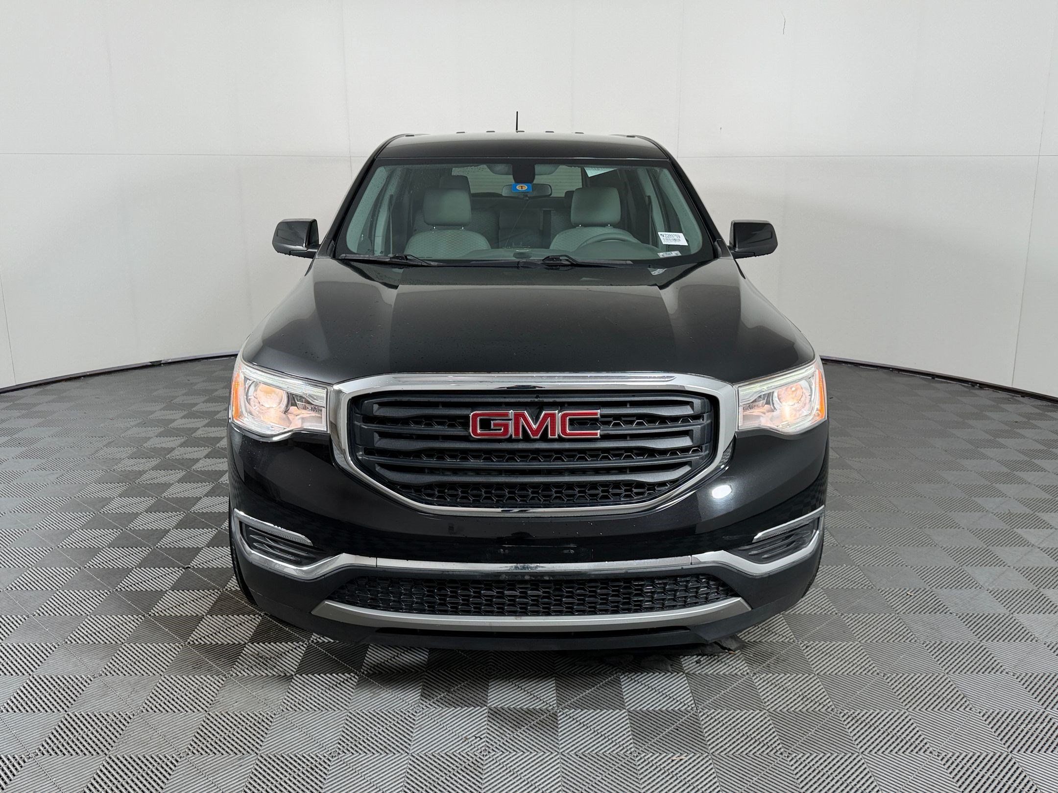 Used 2019 GMC Acadia SLE FWD image 6