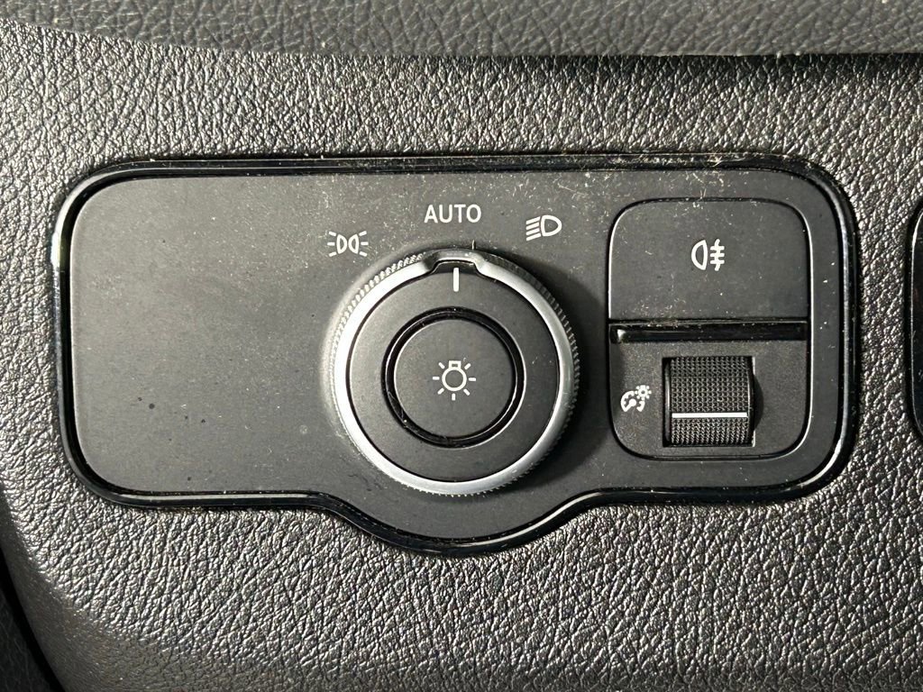 Used 2024 Mercedes-Benz Sprinter 2500 image 28