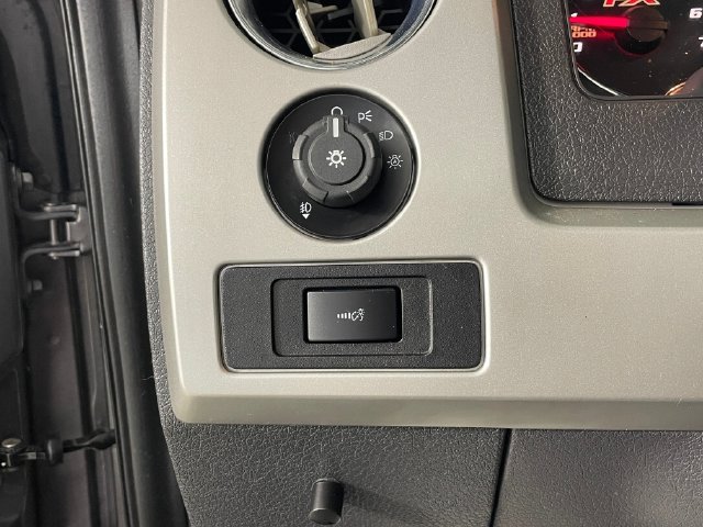Used 2013 Ford F150 FX4 w/ Luxury Equipment Group AWD/4WD image 14