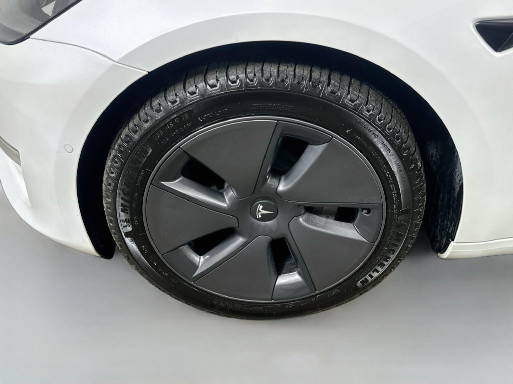 Used 2021 Tesla Model 3 Standard Range Plus RWD image 8