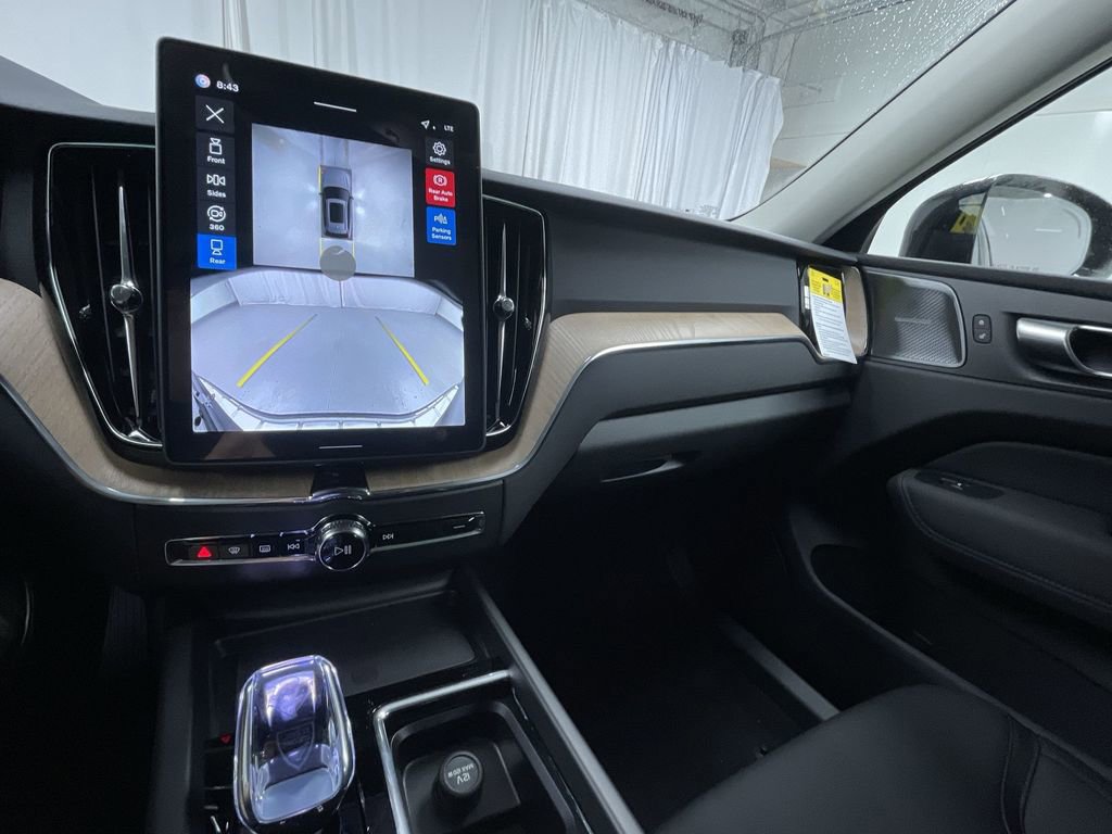 New 2026 Volvo XC60 B5 Plus w/ Protection Package Premier image 12