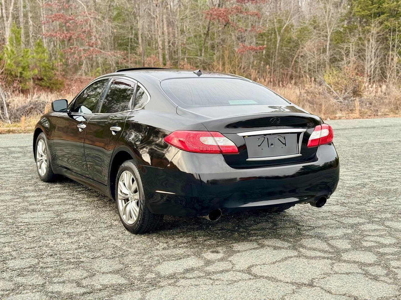 Used 2012 INFINITI M56 x w/ Deluxe Touring Pkg image 5