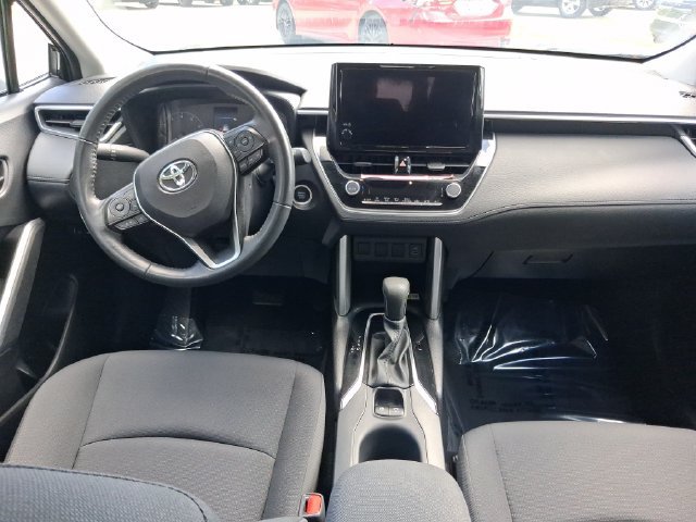 Used 2023 Toyota Corolla Cross LE FWD image 14