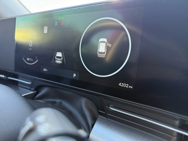 Certified 2025 Hyundai Kona SEL image 16