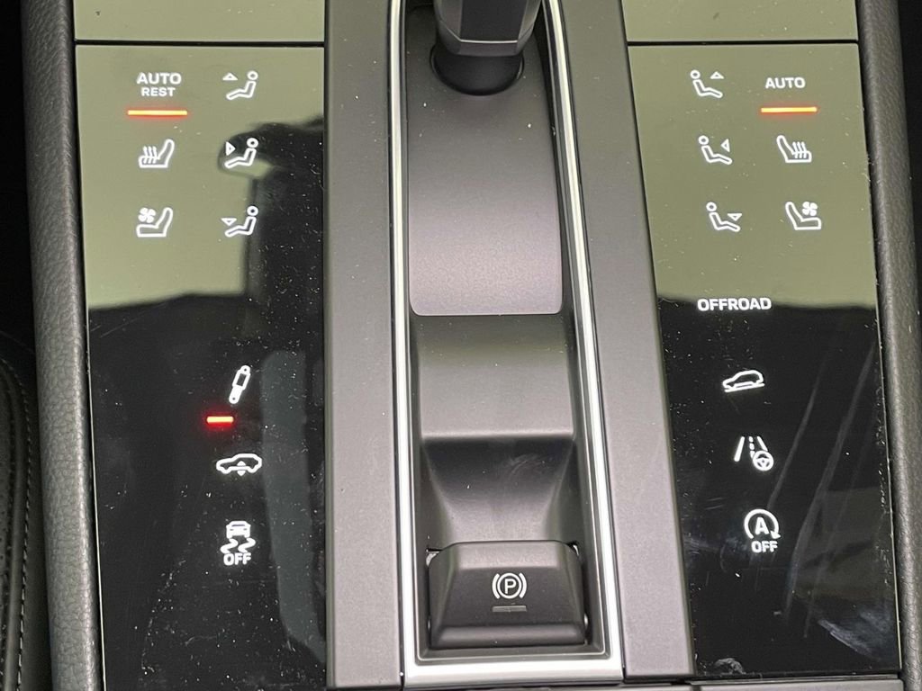 New 2026 Porsche Macan S image 33