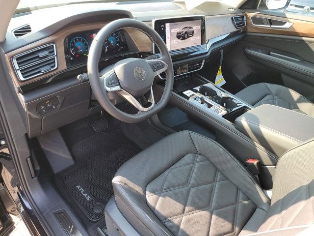 New 2026 Volkswagen Atlas SE image 12
