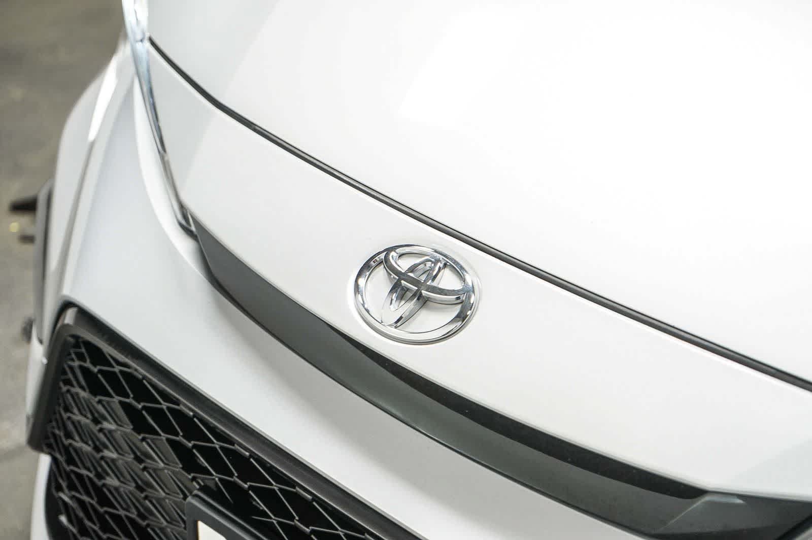 Certified 2024 Toyota Corolla SE FWD image 8