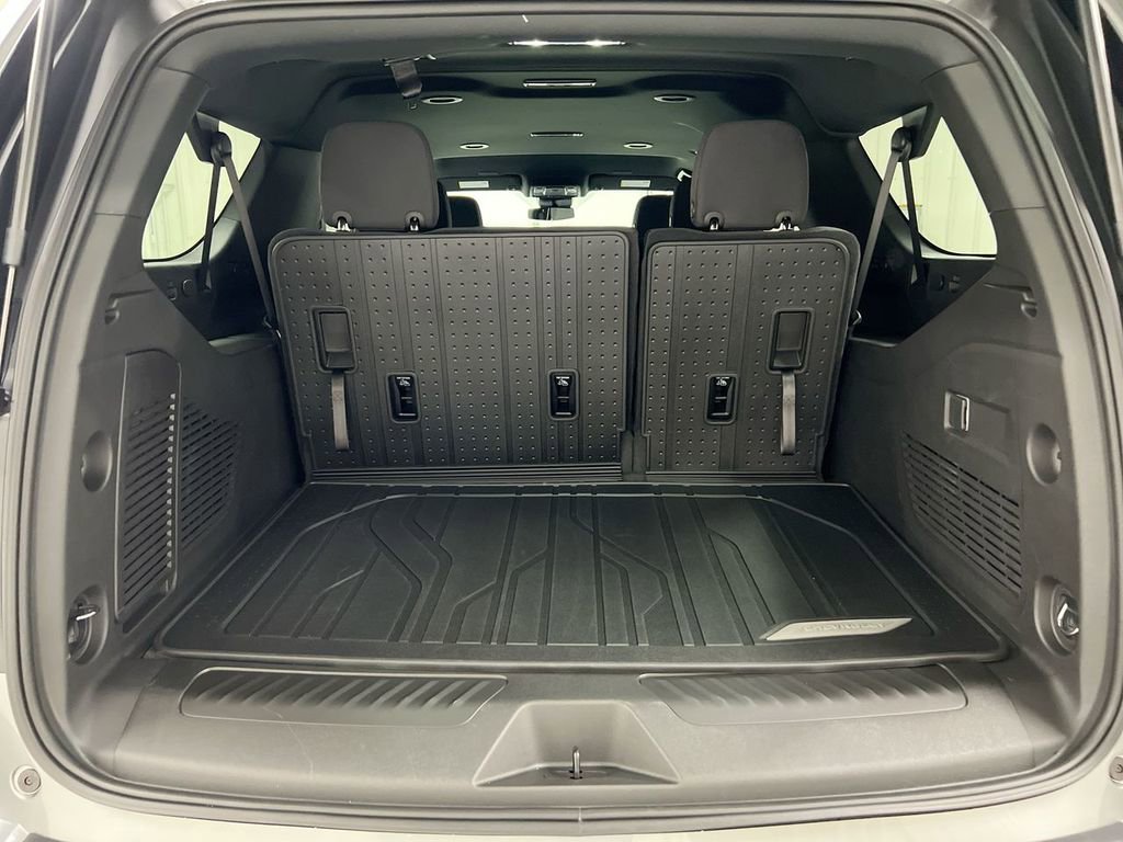 New 2026 Chevrolet Suburban LS AWD/4WD image 25