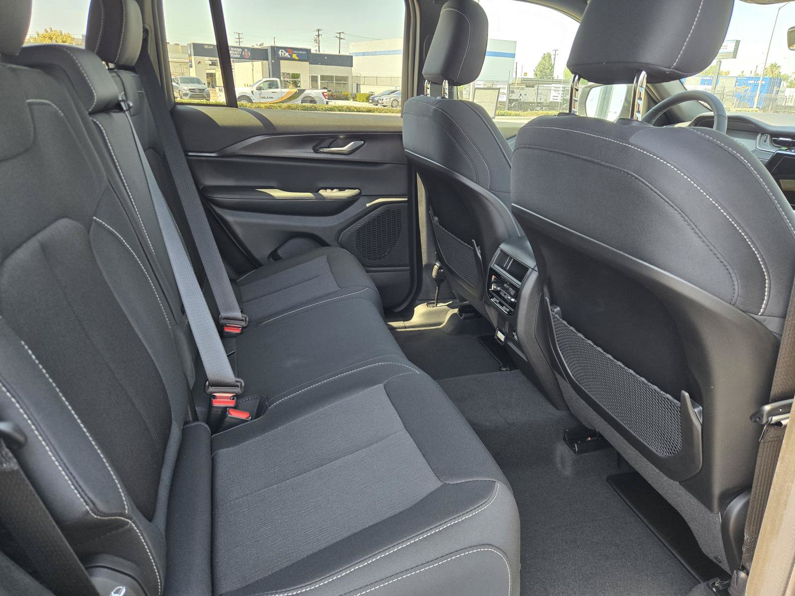 New 2026 Jeep Grand Cherokee Laredo X RWD image 28
