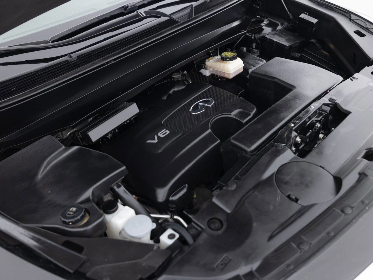 Used 2019 INFINITI QX60 Luxe w/ Essential Package image 41