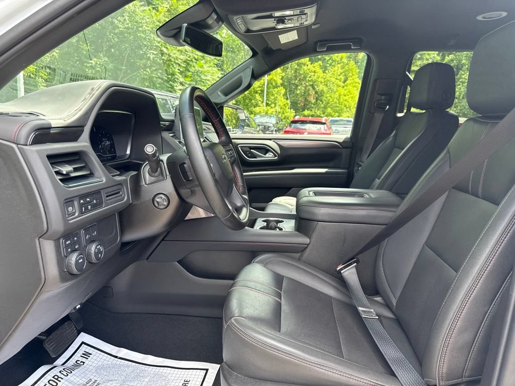 Used 2024 Chevrolet Tahoe RST w/ Luxury Package AWD/4WD image 9