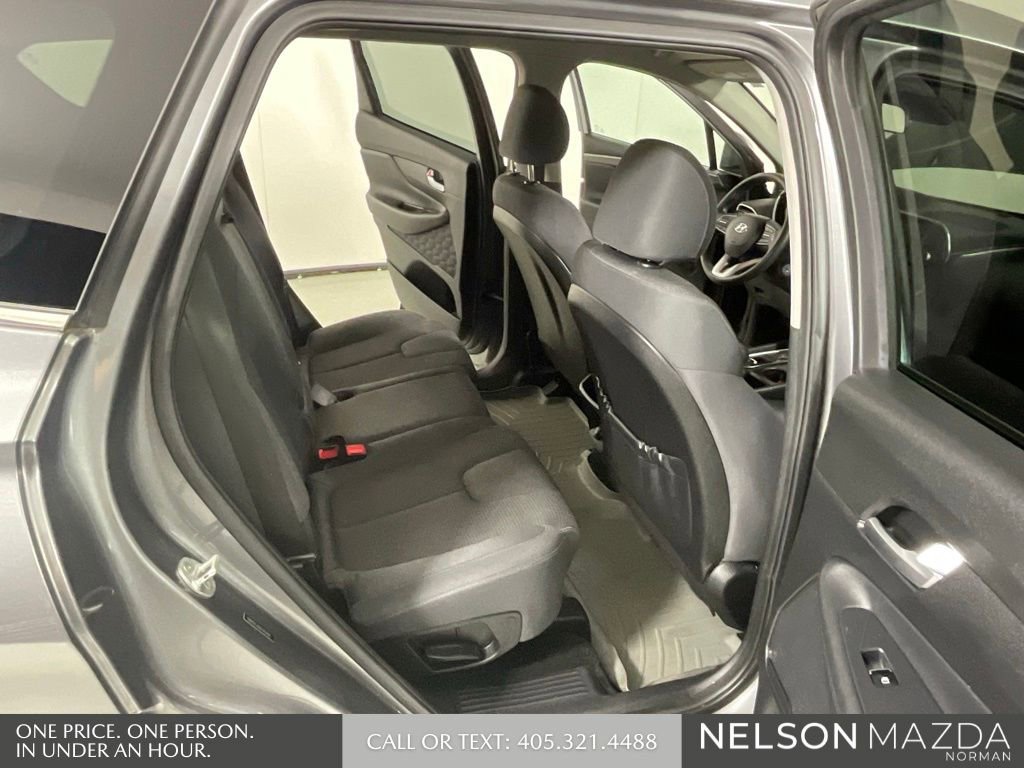 Used 2020 Hyundai Santa Fe SE image 15