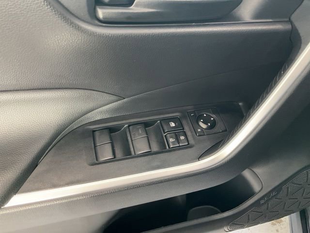 Used 2024 Toyota RAV4 LE FWD image 6
