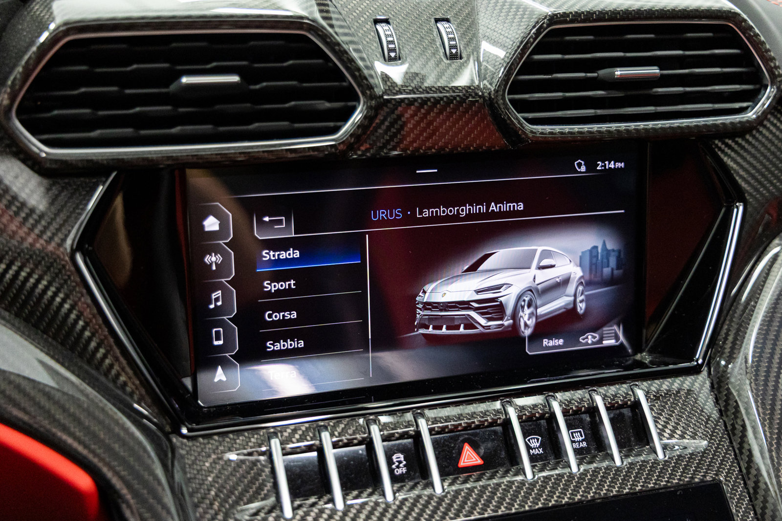 Used 2021 Lamborghini Urus image 25