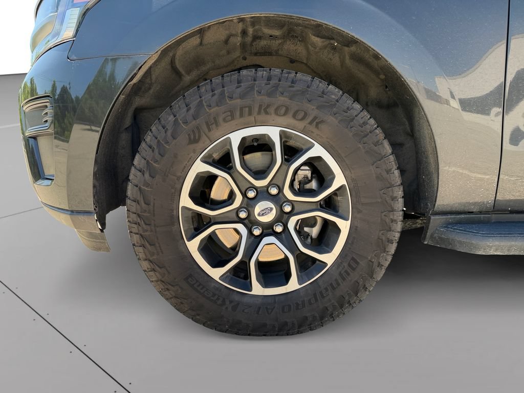 Used 2023 Ford Expedition XLT AWD/4WD image 23