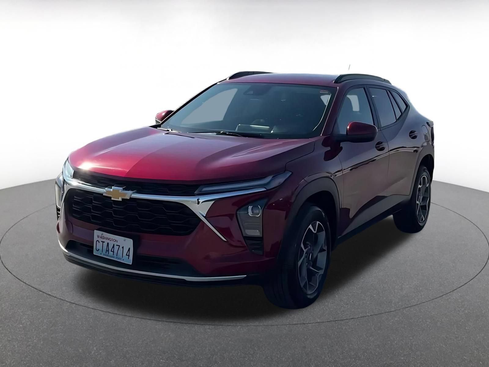 Used 2025 Chevrolet Trax LT w/ LT Convenience Package FWD image 5