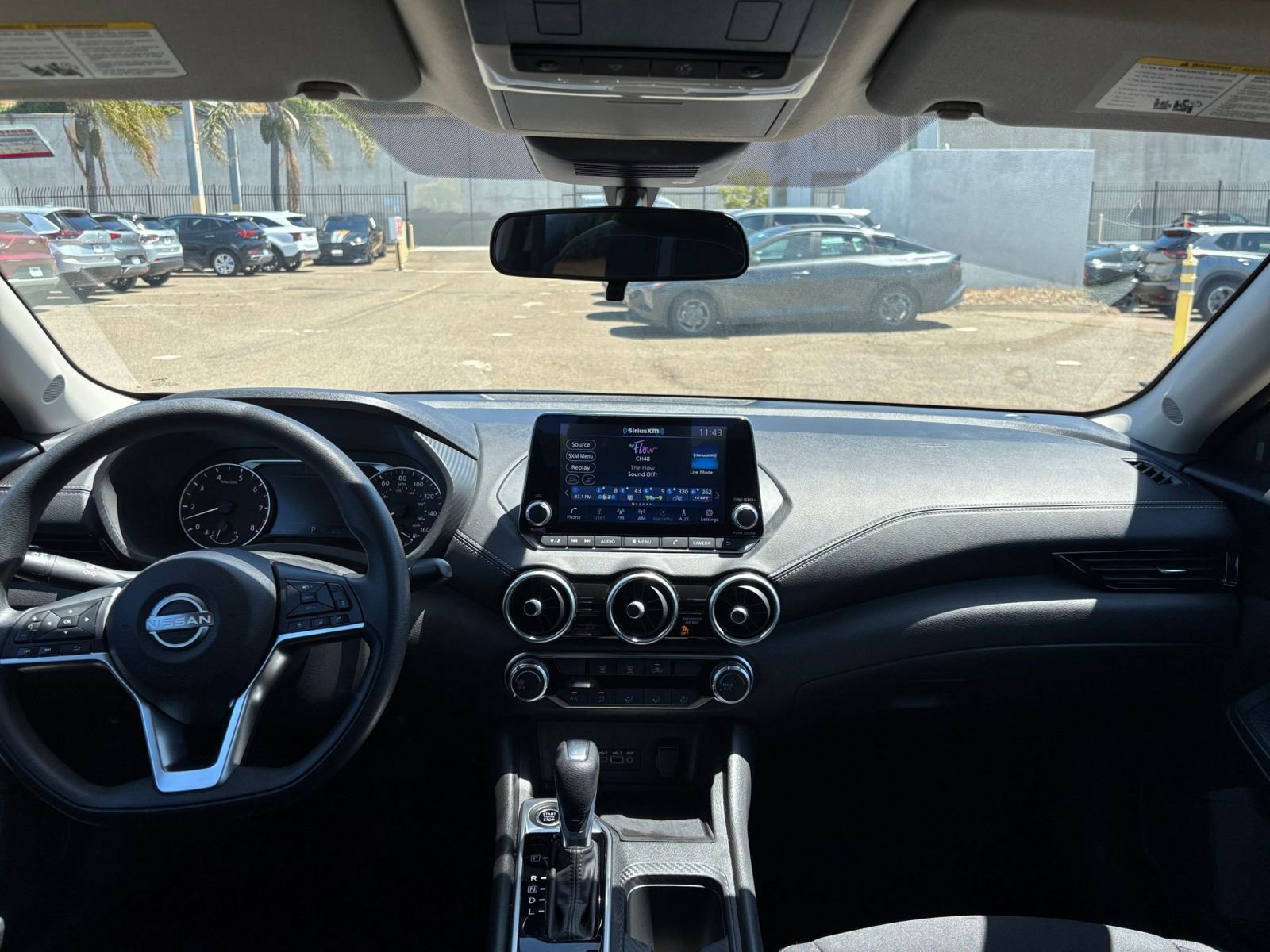 Used 2025 Nissan Sentra SV FWD image 31